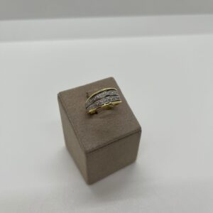 Anello in Oro 18 Kt. con 20 Diamantini