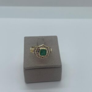 Anello Smeraldo e 24 Diamanti